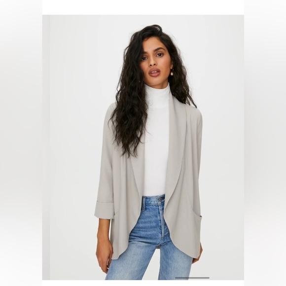 Wilfred Jackets & Blazers - ARITZIA WILFRED CHEVALIER  JACKET IN GREY SIZE 4